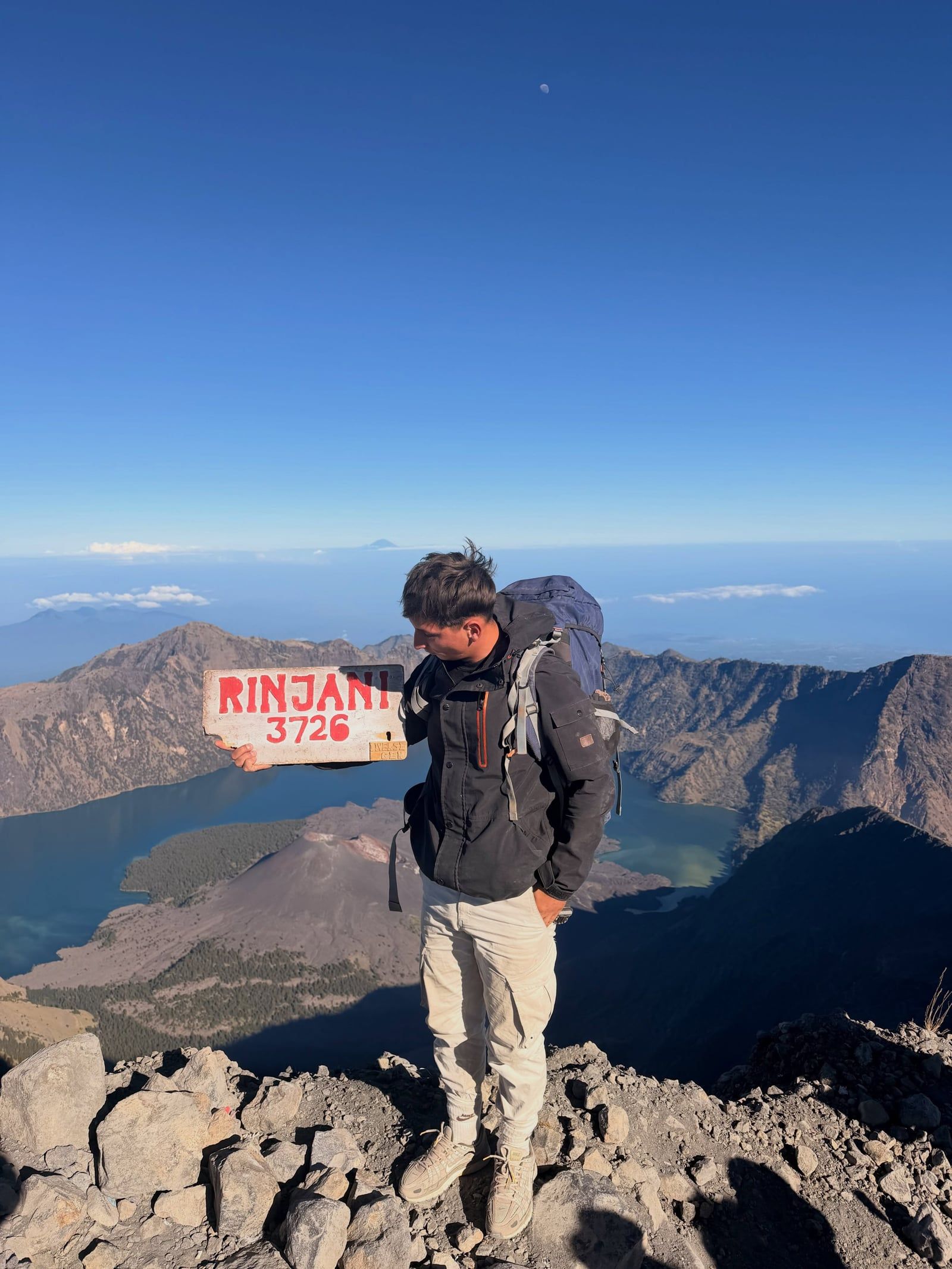 Mount Rinjani tour visitor photo